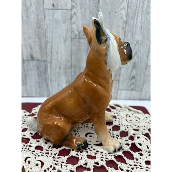 Vintage Boxer Figurine Injured Bandaged Crying Japan Porcelain - Picture 3 of 8